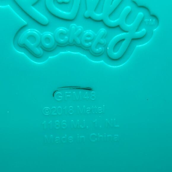 2018 Polly Pocket Micro Mini Middle School Compact GFM48. 1 DOLL - Picture 4 of 9